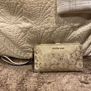 Michael Kors Wristlet